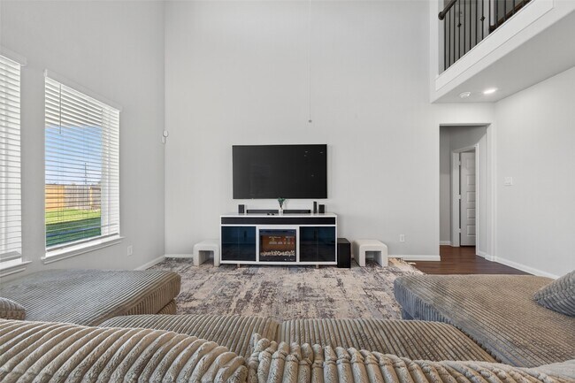 Building Photo - 3025 Waxwing Dr