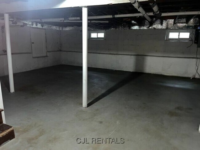 Building Photo - 30 Stearns Rd