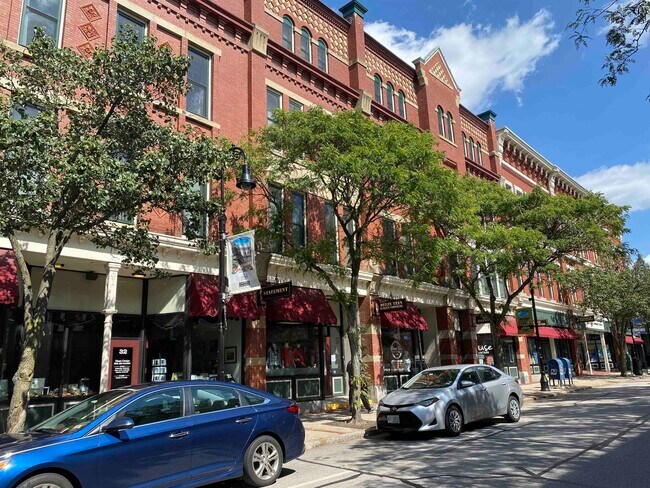 Building Photo - 30 Hanover St