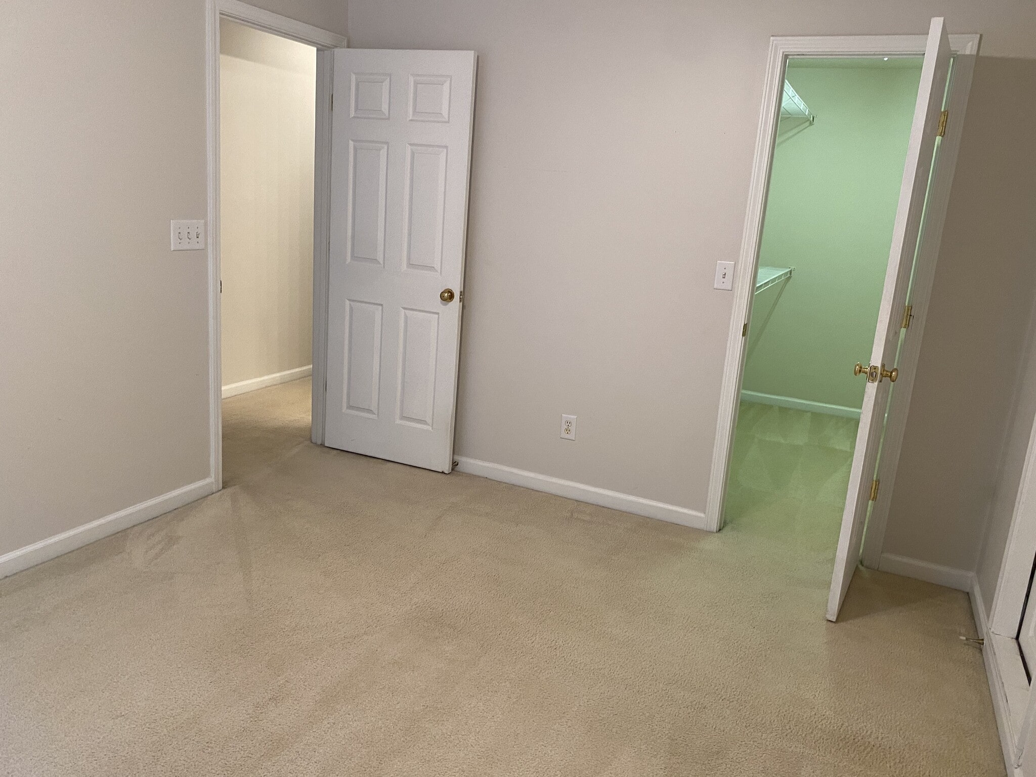 Building Photo - 2706 Cottesford Dr SE