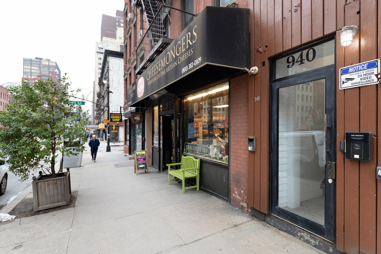 Building Photo - 940 1st Ave