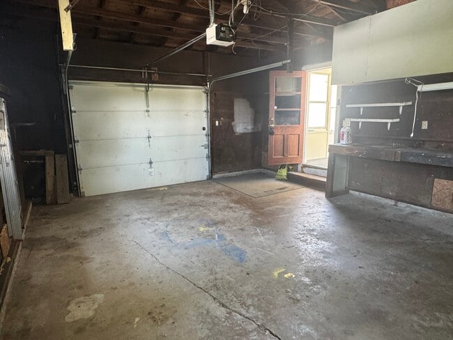Building Photo - 26316 US-45