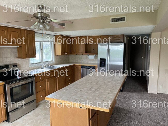 Building Photo - 110 Cherry Hills Ct