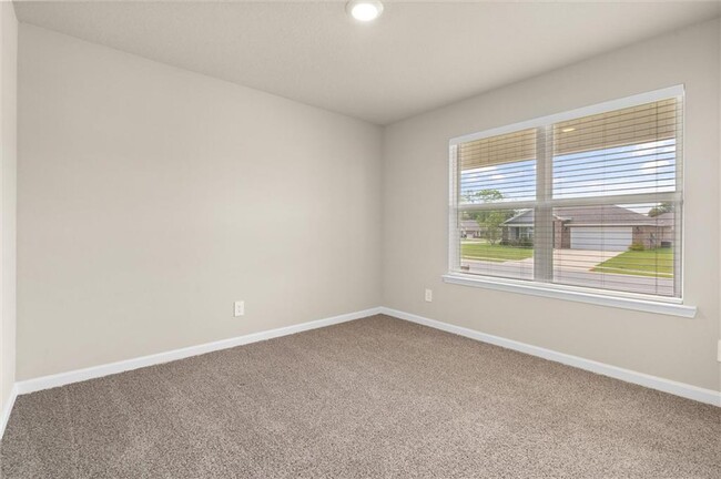 Building Photo - 2599 Thornbury Lp
