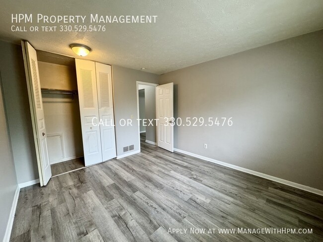 Building Photo - 4231 Middlebranch Ave NE