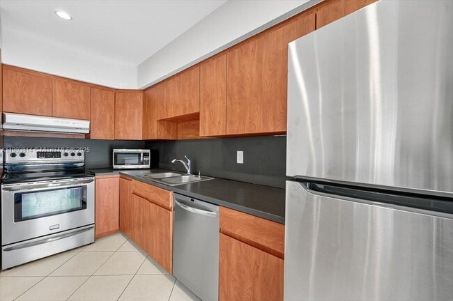 Building Photo - 349 Santander Ave