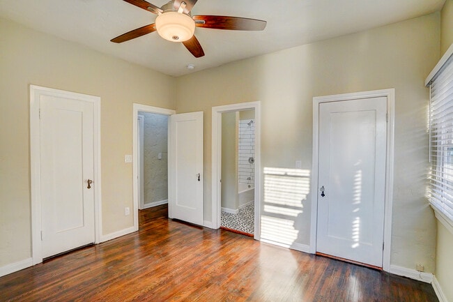 Building Photo - 479 Gaviota Ave