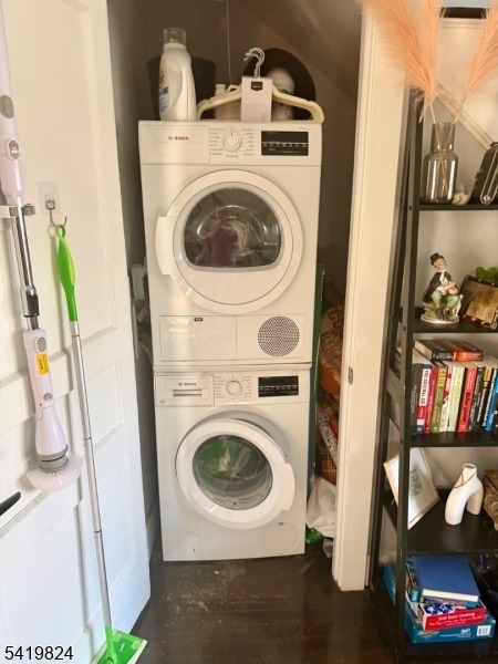 Building Photo - 10 Beech Spring Dr