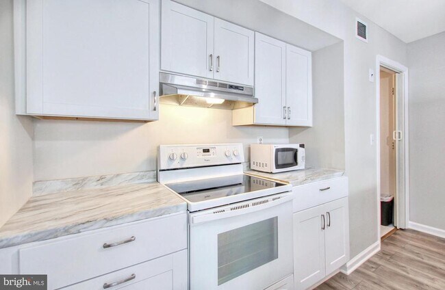 Building Photo - 9919 Boise Rd