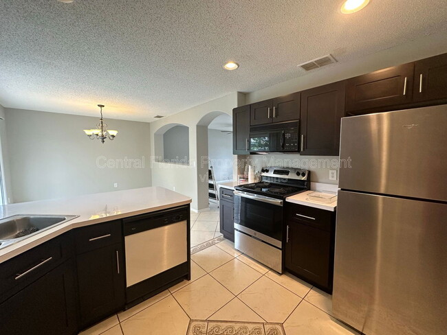 Building Photo - 14328 Rainsong Dr