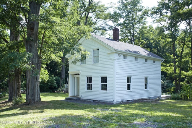 Primary Photo - 203 Big Woods Rd