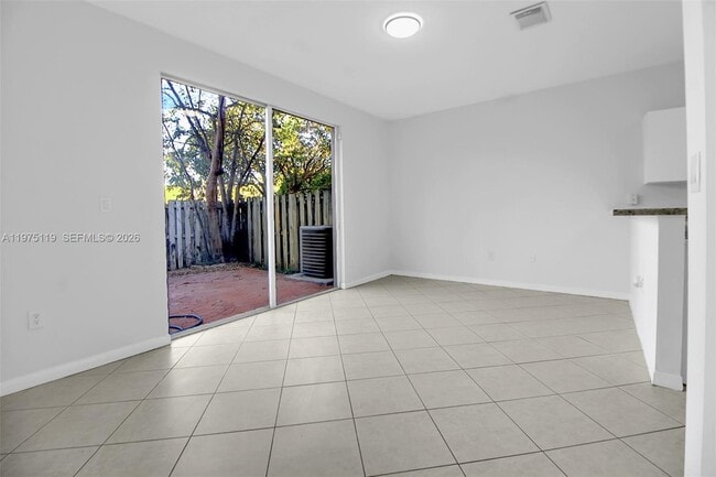 Building Photo - 27463 SW 137th Ct