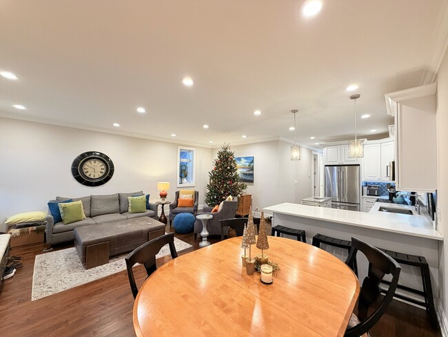 Building Photo - 3646 N Fremont St