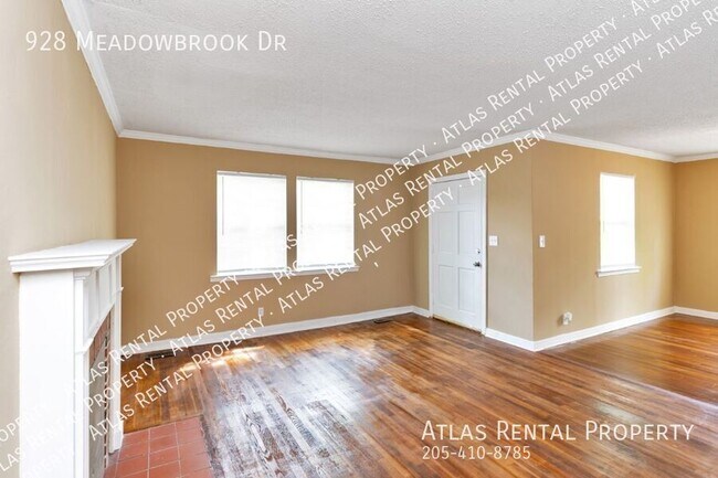 Building Photo - 928 Meadowbrook Dr