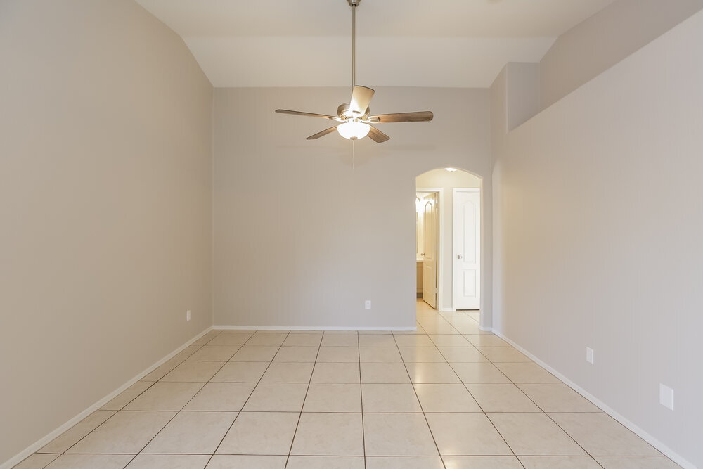 Building Photo - 2838 S 64th Dr