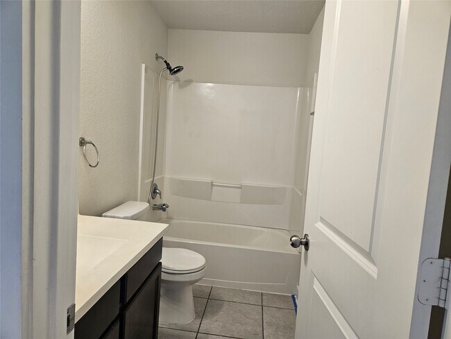 Building Photo - 2833 Bretton Woods Dr