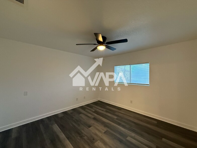 Building Photo - 4411 Mystic Sunrise Dr