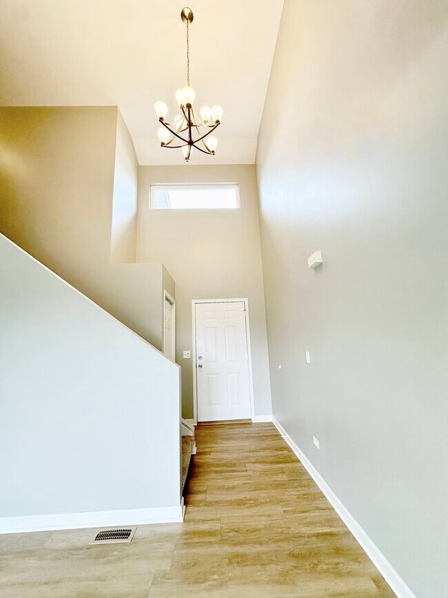 Building Photo - 2394 Caton Crest Dr