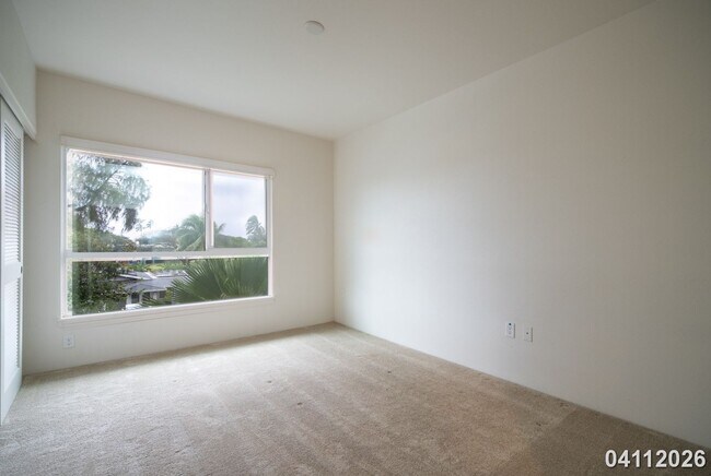 Building Photo - Ka Malanai @Kailua 3-bedroom 2-bath End Unit