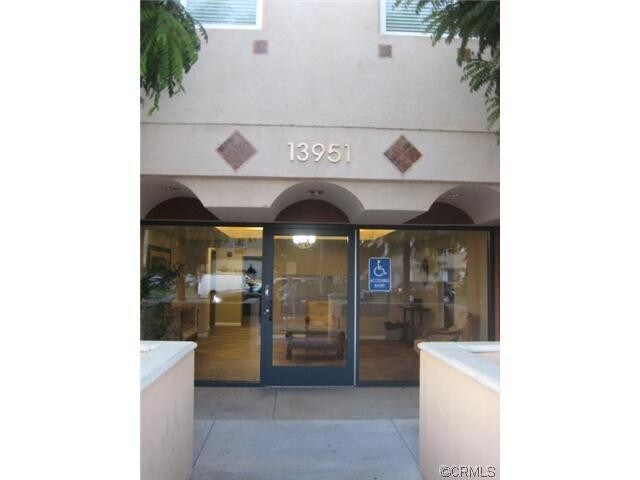 Building Photo - 13951 Sherman Way