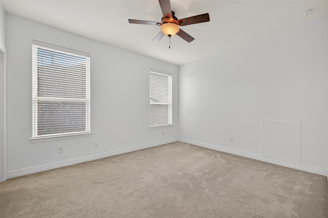 Building Photo - 27510 Villa Mountain Ct