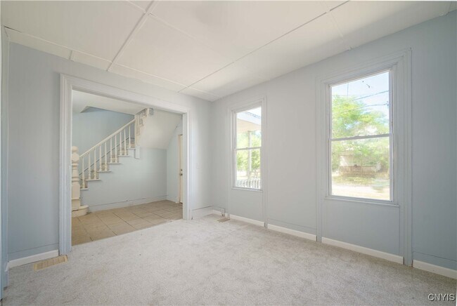 Building Photo - 42 E Cayuga St