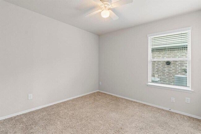 Building Photo - 14409 Sugar Pines Dr