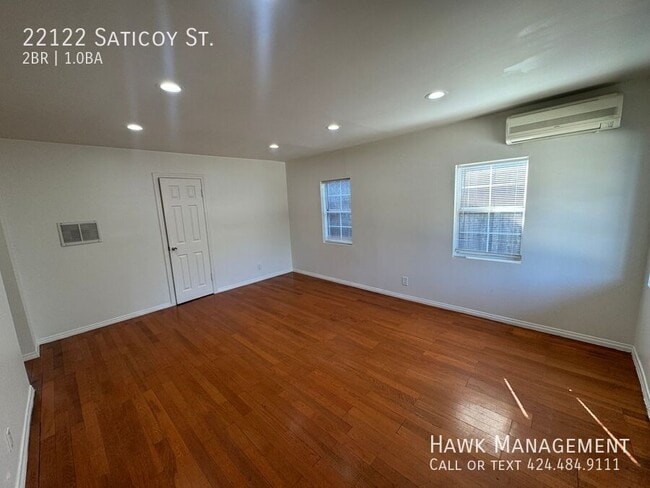 Building Photo - 22122 Saticoy St