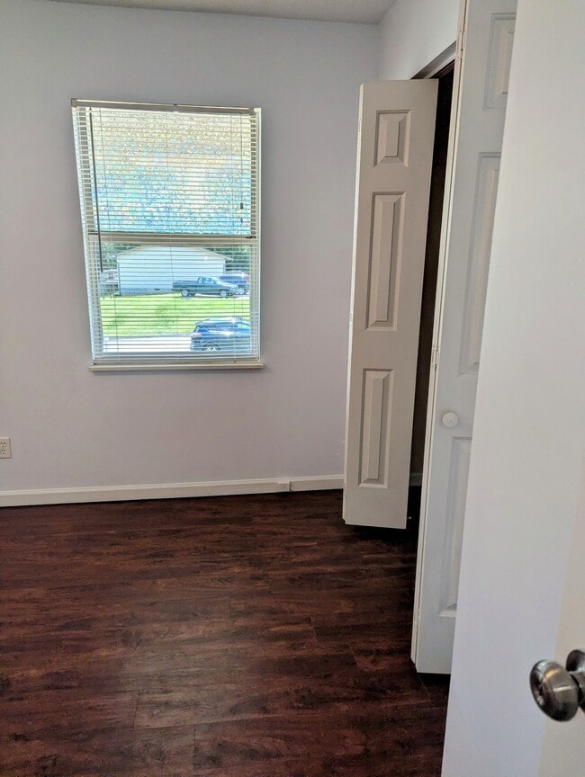 Building Photo - 110 Stone Tree Dr