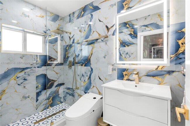 Building Photo - 12401 SW 72nd Ave