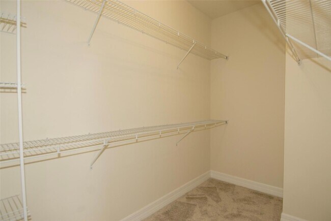 Building Photo - 4628 Pinehurst Trl E