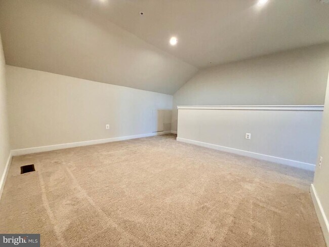 Building Photo - 5330 Witch Hazel Ln