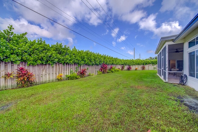 Building Photo - 1853 Shower Tree Way