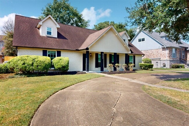 Building Photo - 5731 S Braeswood Blvd