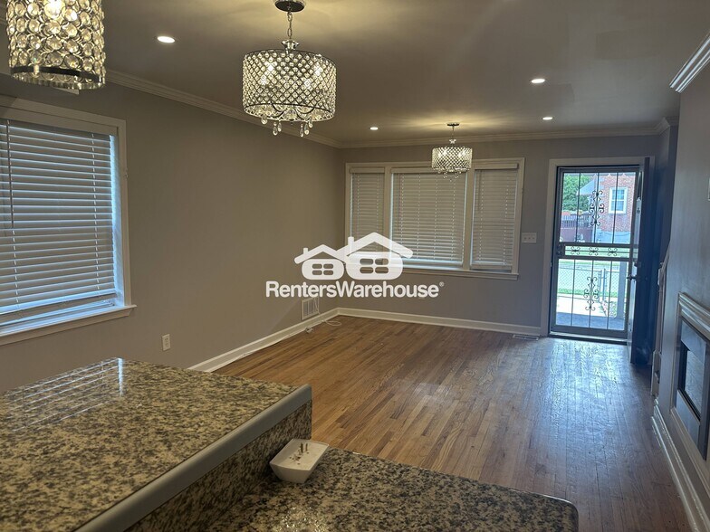 Building Photo - 5926 Belle Vista Ave