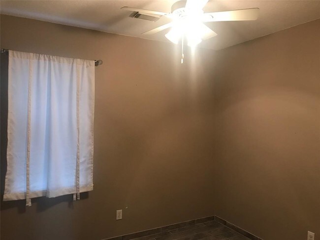 Building Photo - 164 S Holly Laurel Cir