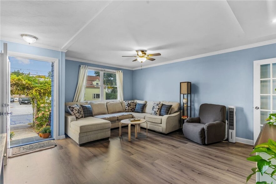 Building Photo - 45-47 Clym Street