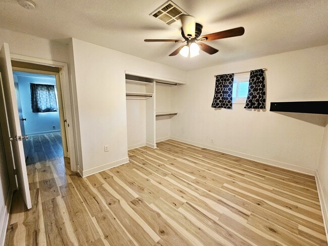 Building Photo - 65 Steele Cir