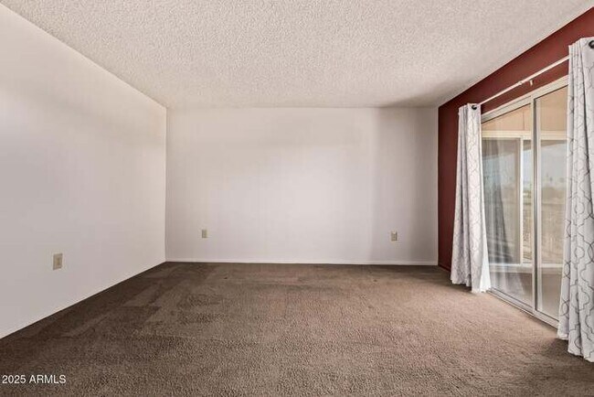 Building Photo - Sun City Condo