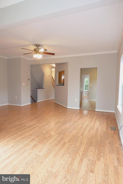 Building Photo - 552 Sparkleberry Terrace NE