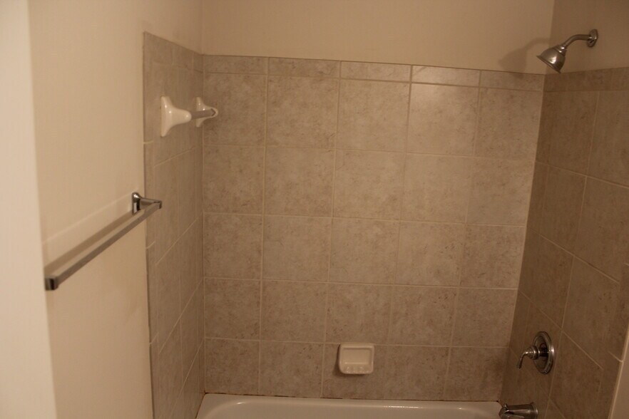 Building Photo - 1404 Bellsmith Dr