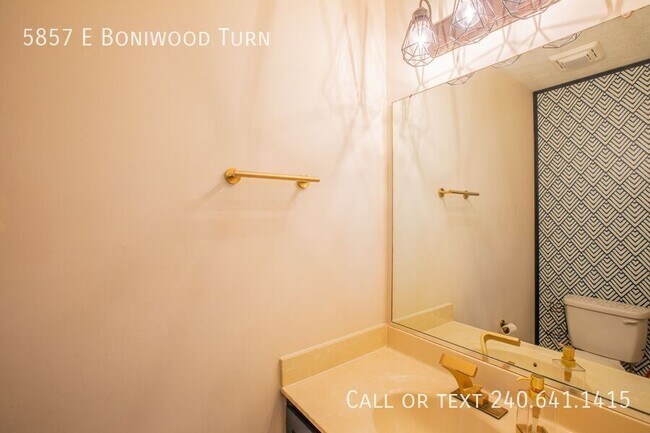 Building Photo - 5857 E Boniwood Turn