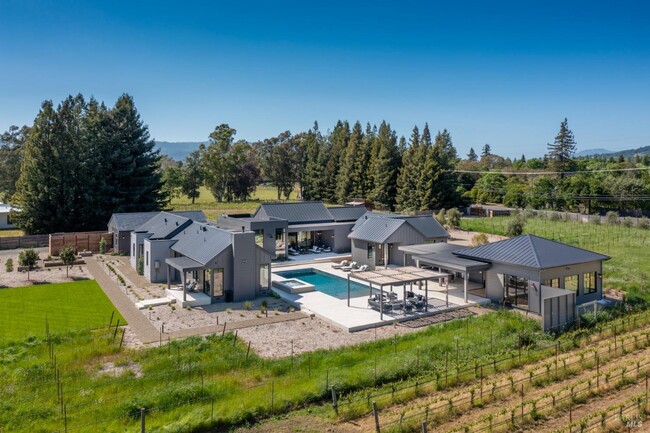 Building Photo - 601 Napa Rd
