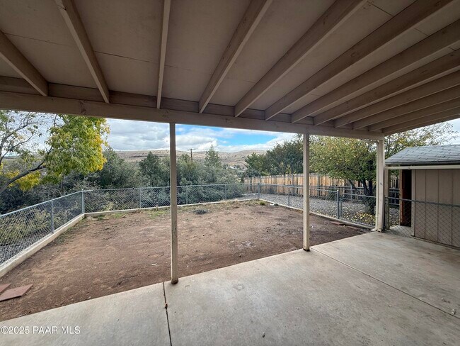 Building Photo - 5102 E Ramada Dr