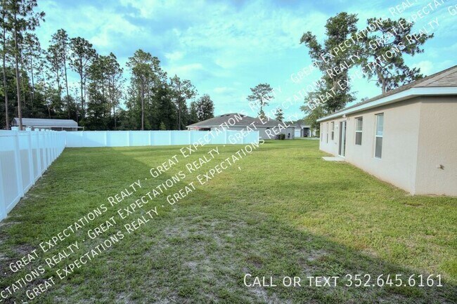 Building Photo - 11302 SW 62nd Cir