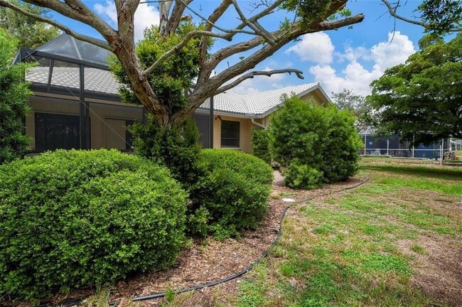 Building Photo - 133 1st Ave