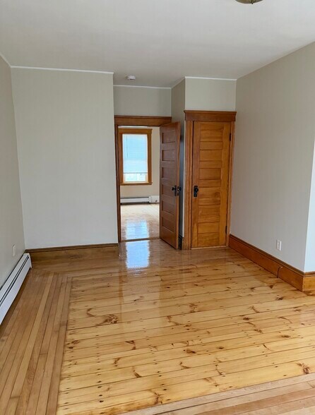 Building Photo - 3 Malden St