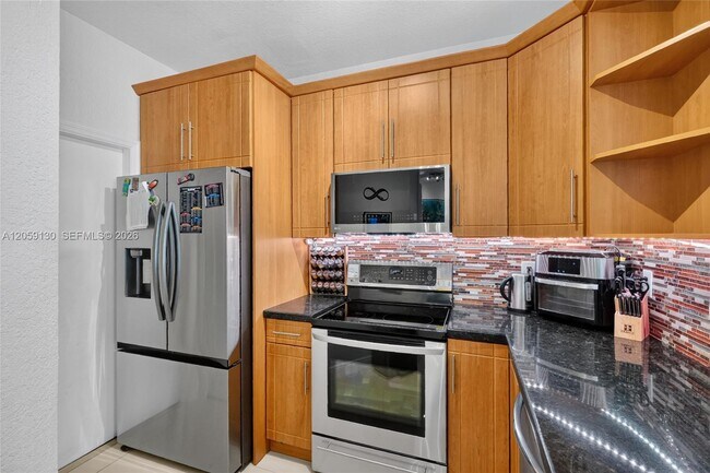 Building Photo - 17030 SW 36th Ct