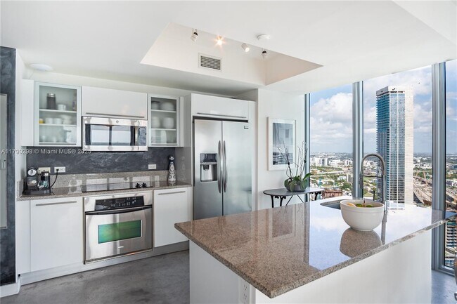Building Photo - 888 Biscayne Blvd