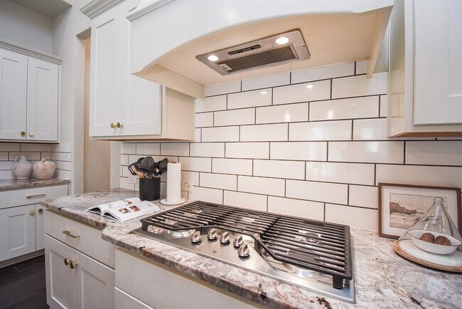 Building Photo - 4718 Mesquite Terrace Dr
